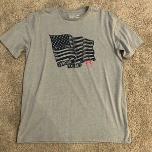 Under Armour Shirt-Size L